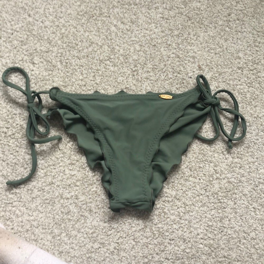 bikini bottoms